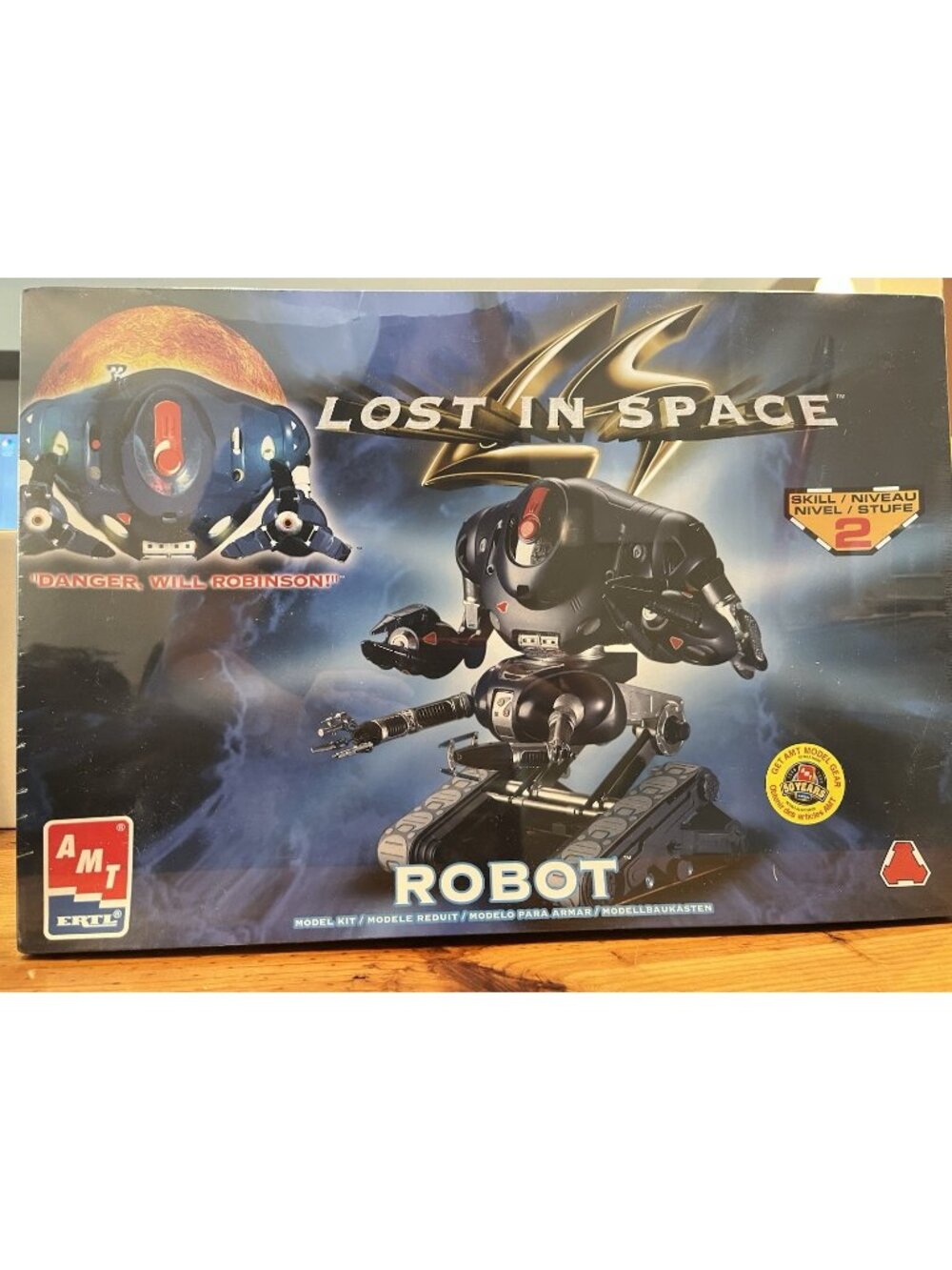 Lost In Space Robot Model Kit 8458 VTG Sealed 1998 AMT ERTL NOS New Old Stock